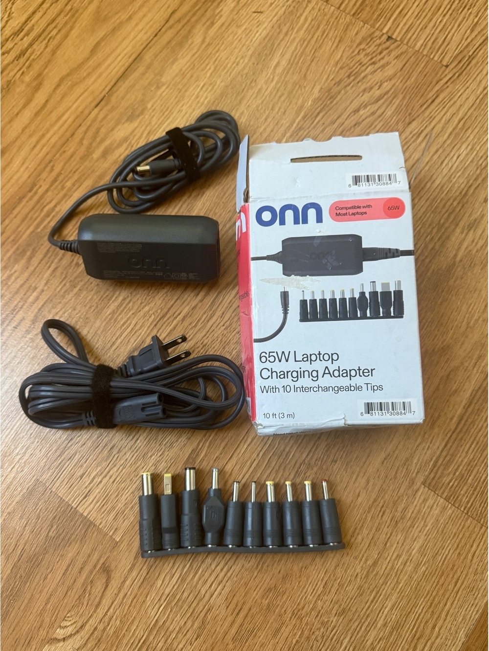 onn 65W Laptop Charging Adapter with 10 Interchangeable Tips